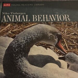 Animal Behavior Book by Niko Tinbergen /young readers library